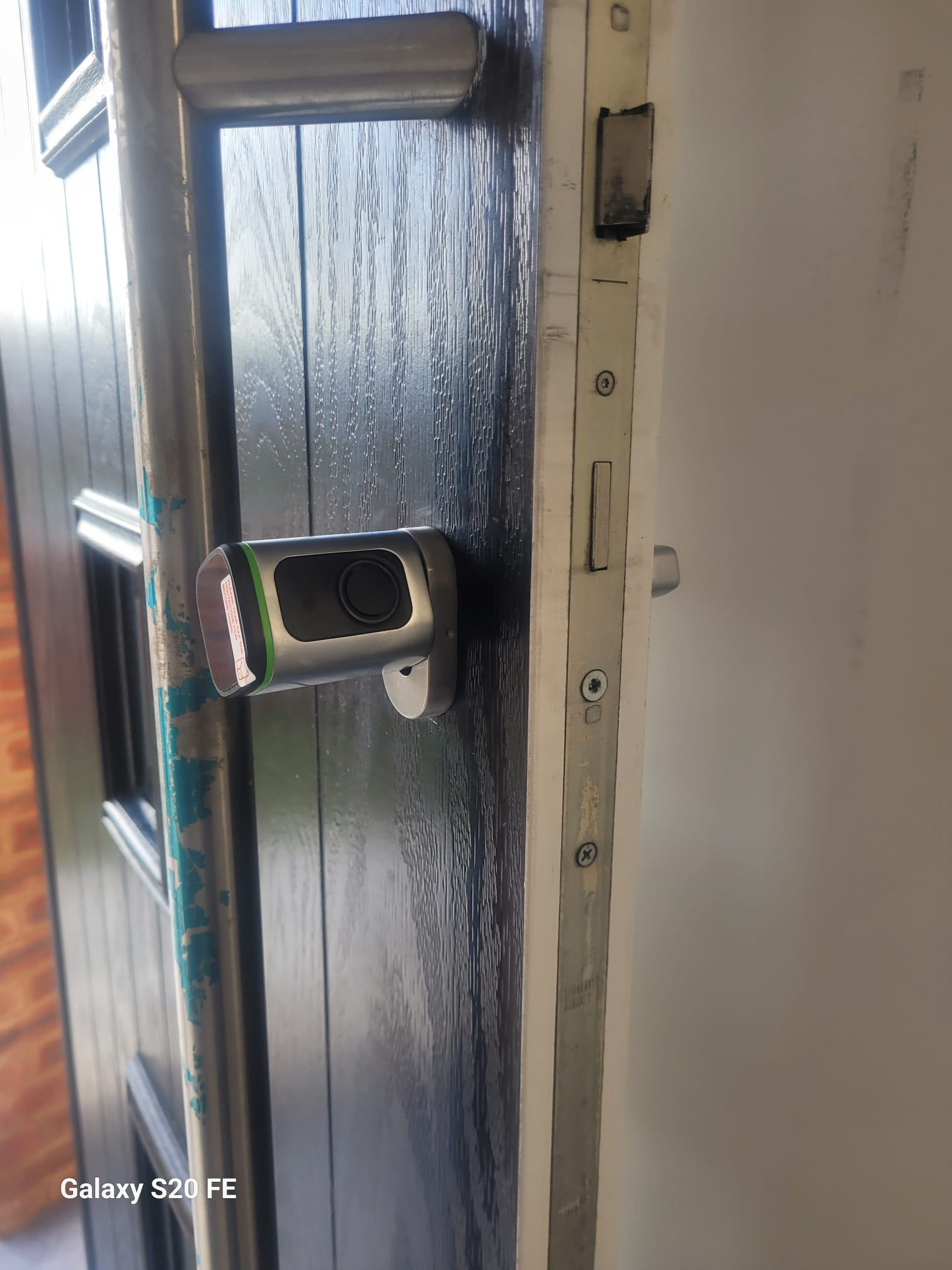 emergency-banner-fist-image